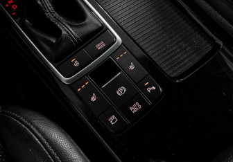 Подержанный автомобиль Kia Optima Sedan 2018 года (19 фото)