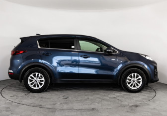 Подержанный автомобиль Kia Sportage 2021 года (4 фото)