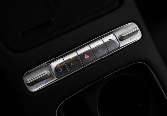 Подержанный автомобиль Omoda C7 2025 года (22 фото)