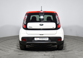 Подержанный автомобиль Kia Soul 2019 года (6 фото)