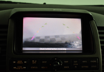 Подержанный автомобиль Nissan Pathfinder 2008 года (17 фото)