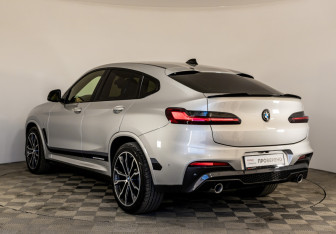Подержанный автомобиль BMW X4 2019 года (7 фото)