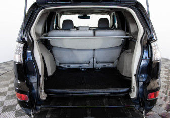 Подержанный автомобиль Mitsubishi Outlander 2008 года (21 фото)