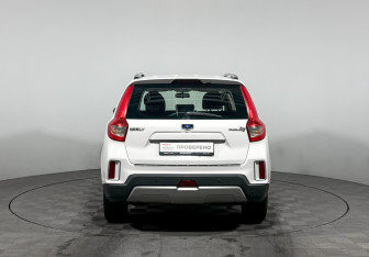 Подержанный автомобиль Geely Emgrand X7 2019 года (6 фото)