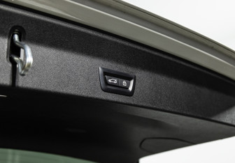 Подержанный автомобиль BMW X3 2019 года (23 фото)