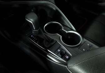 Подержанный автомобиль Toyota Camry Sedan 2021 года (20 фото)