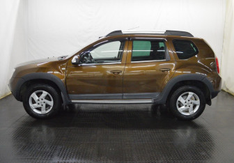 Подержанный автомобиль Renault Duster 2012 года (8 фото)