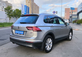 Подержанный автомобиль Volkswagen Tiguan 2017 года (4 фото)