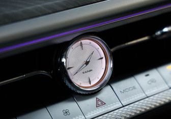 Подержанный автомобиль Tank 500 2023 года (16 фото)