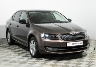 Подержанный автомобиль Skoda Octavia Liftback 2016 года (3 фото)