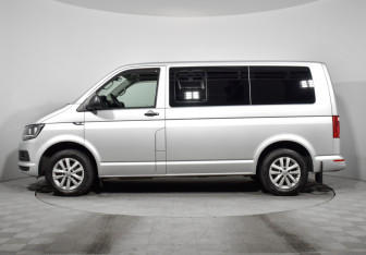 Подержанный автомобиль Volkswagen Multivan 2019 года (8 фото)