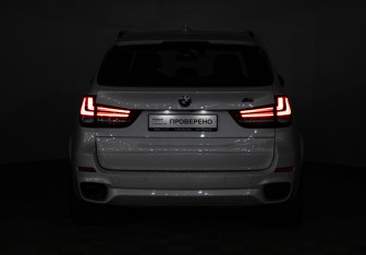 Подержанный автомобиль BMW X5 2017 года (30 фото)
