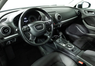 Подержанный автомобиль Audi A3 Sedan 2014 года (11 фото)