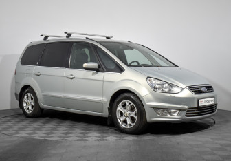 Подержанный автомобиль Ford Galaxy 2010 года (3 фото)