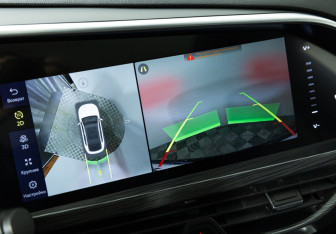 Подержанный автомобиль Geely Tugella 2023 года (19 фото)