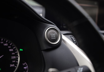 Подержанный автомобиль Lexus NX 2020 года (14 фото)