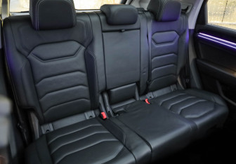 Подержанный автомобиль Volkswagen Touareg 2021 года (32 фото)