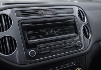 Подержанный автомобиль Volkswagen Tiguan 2013 года (14 фото)