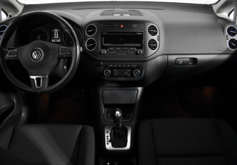 Подержанный автомобиль Volkswagen Golf Plus 2013 года (13 фото)