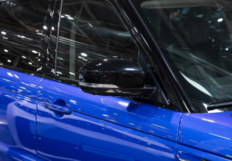 Подержанный автомобиль Land Rover Range Rover Sport 2018 года (9 фото)