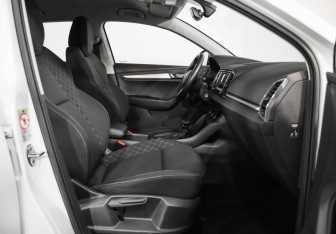 Подержанный автомобиль Skoda Karoq 2020 года (20 фото)