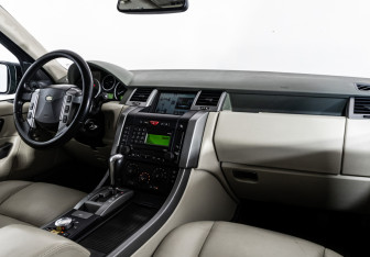 Подержанный автомобиль Land Rover Range Rover Sport 2007 года (9 фото)