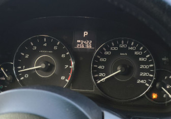 Подержанный автомобиль Subaru Outback Wagon 2010 года (12 фото)
