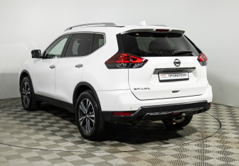 Подержанный автомобиль Nissan X-Trail 2020 года (7 фото)