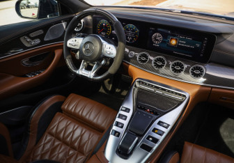 Подержанный автомобиль Mercedes-Benz AMG GT Liftback 2019 года (14 фото)