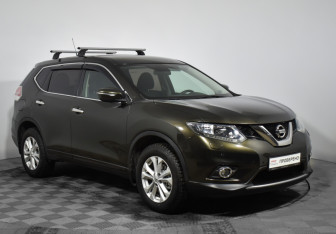 Подержанный автомобиль Nissan X-Trail 2016 года (3 фото)
