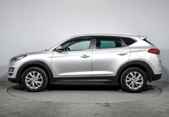 Подержанный автомобиль Hyundai Tucson 2019 года (8 фото)