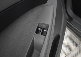 Подержанный автомобиль Chevrolet Lacetti Hatchback 2010 года (16 фото)