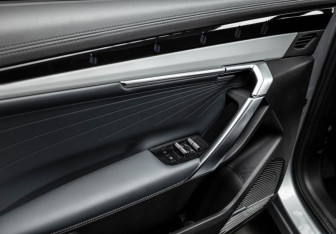 Новый Geely Atlas 2025 (9 фото)