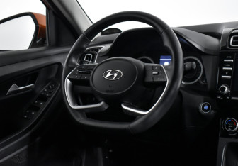Подержанный автомобиль Hyundai Creta 2021 года (15 фото)