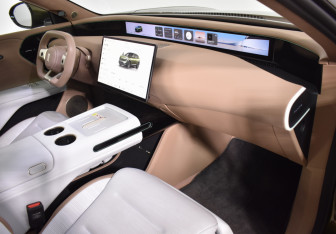 Подержанный автомобиль Avatr 07 2024 года (12 фото)