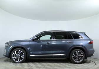 Подержанный автомобиль Geely Monjaro 2024 года (8 фото)