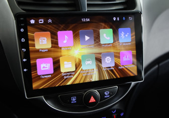 Подержанный автомобиль Hyundai Solaris Sedan 2015 года (13 фото)