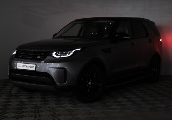 Подержанный автомобиль Land Rover Discovery 2020 года (26 фото)