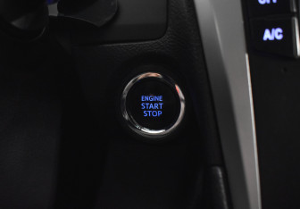 Подержанный автомобиль Toyota Camry Sedan 2017 года (18 фото)