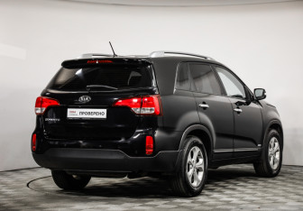 Подержанный автомобиль Kia Sorento 2014 года (5 фото)