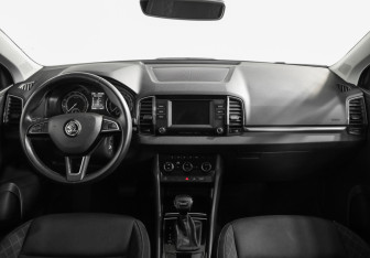 Подержанный автомобиль Skoda Karoq 2020 года (10 фото)