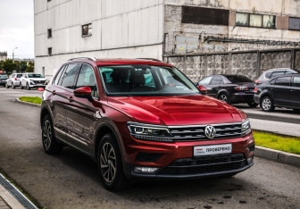 Подержанный автомобиль Volkswagen Tiguan 2018 года (5 фото)