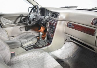 Подержанный автомобиль Volvo S70 1997 года (13 фото)