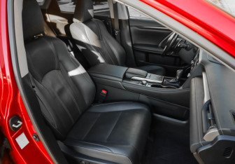 Подержанный автомобиль Lexus RX 2020 года (32 фото)