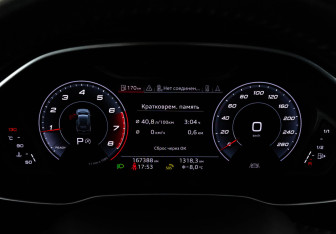 Подержанный автомобиль Audi Q3 2019 года (27 фото)