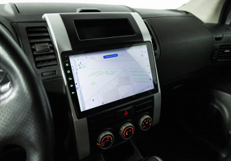 Подержанный автомобиль Nissan X-Trail 2011 года (15 фото)
