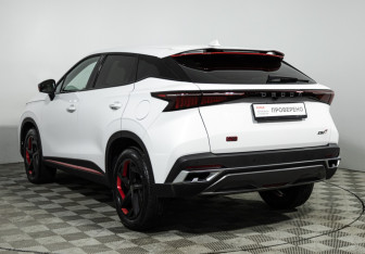 Подержанный автомобиль Omoda C5 2022 года (7 фото)