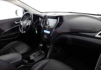 Подержанный автомобиль Hyundai Santa Fe 2014 года (11 фото)