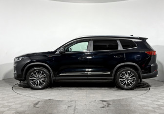 Подержанный автомобиль Chery Tiggo 8 Pro Max 2023 года (8 фото)