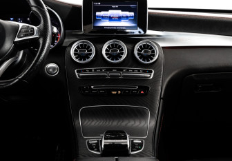 Подержанный автомобиль Mercedes-Benz GLC AMG 2016 года (20 фото)